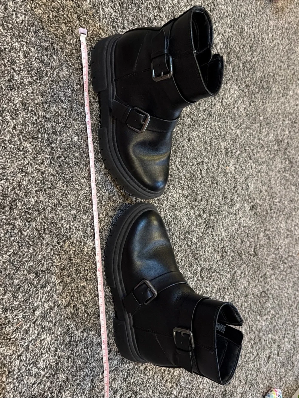 art class stylish black